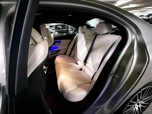 Used 2022 Mercedes-Benz C 300 Sedan image 18