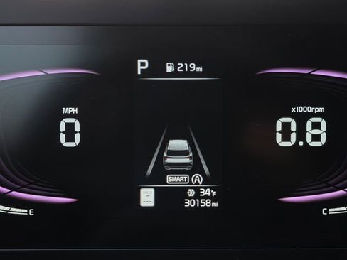 Certified 2025 Kia Sportage LX image 4