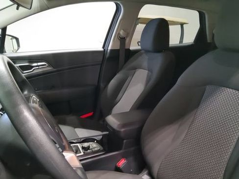 Used 2024 Kia Sportage LX FWD image 15