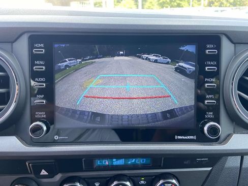 Used 2023 Toyota Tacoma TRD Off-Road w/ Technology Package AWD/4WD image 23
