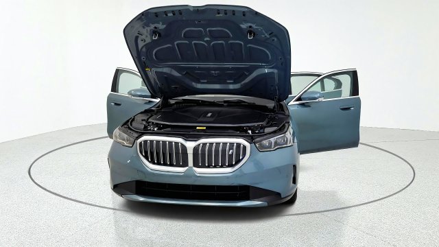 Used 2026 BMW i5 eDrive40 AWD/4WD image 12