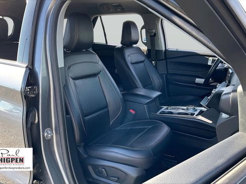 Certified 2023 Ford Explorer XLT w/ Equipment Group 202A image 7