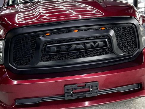 Used 2018 RAM 1500 Express w/ Express Value Package image 31