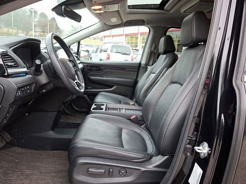 Used 2023 Honda Odyssey Touring image 13