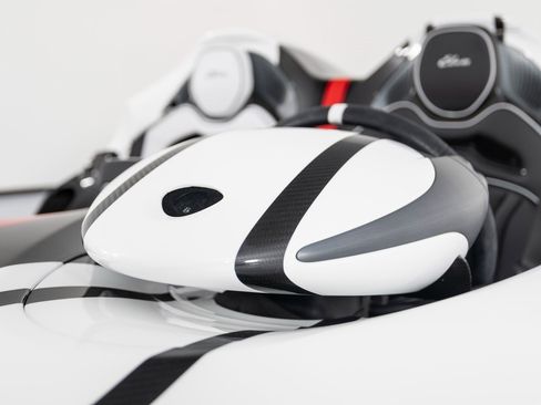 Used 2021 McLaren Elva image 42