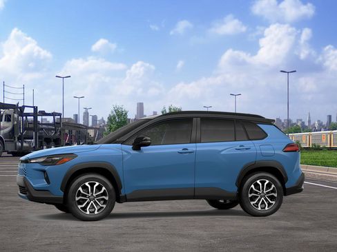 New 2026 Toyota Corolla Cross SE image 5