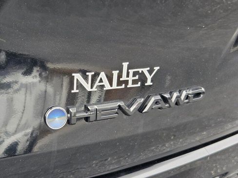 Used 2025 Toyota Sienna XSE w/ XSE Plus Package image 35