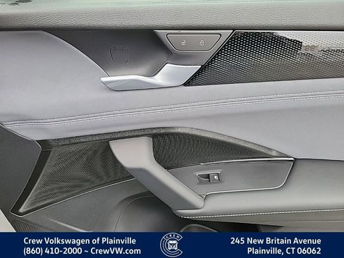 New 2026 Volkswagen Tiguan SE R-Line image 41