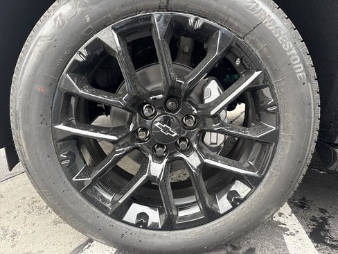 New 2026 Chevrolet Suburban LT w/ Comfort Package image 10