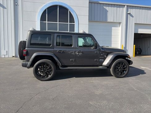 Used 2023 Jeep Wrangler Unlimited Sahara w/ Cold Weather Group image 8