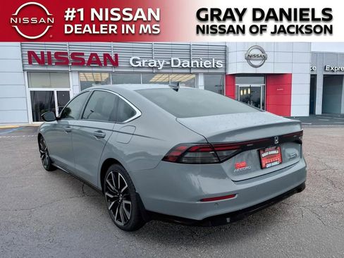 Used 2024 Honda Accord Touring image 5