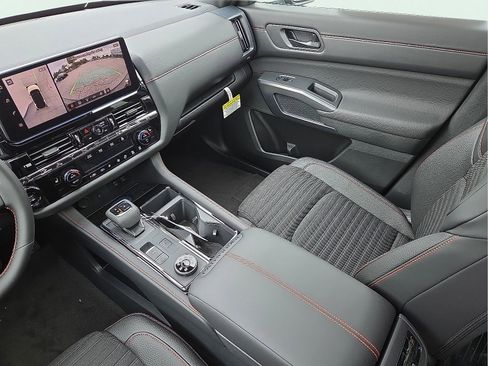 New 2026 Nissan Pathfinder Rock Creek AWD/4WD image 13