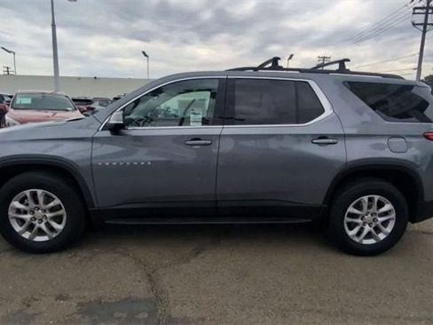 Certified 2021 Chevrolet Traverse LT image 5