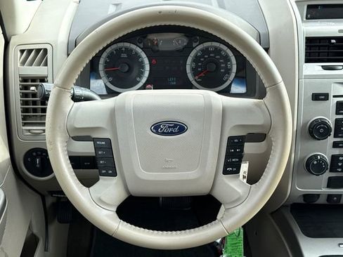Used 2009 Ford Escape XLT image 15