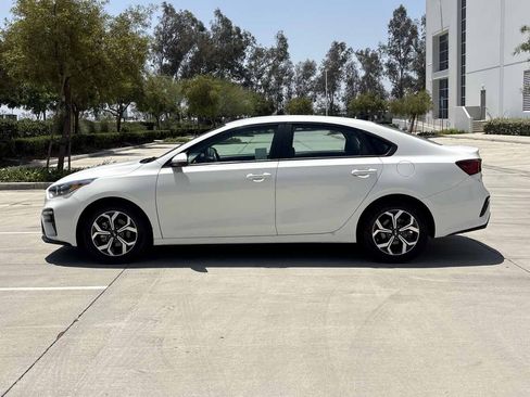 Used 2021 Kia Forte LXS FWD image 6