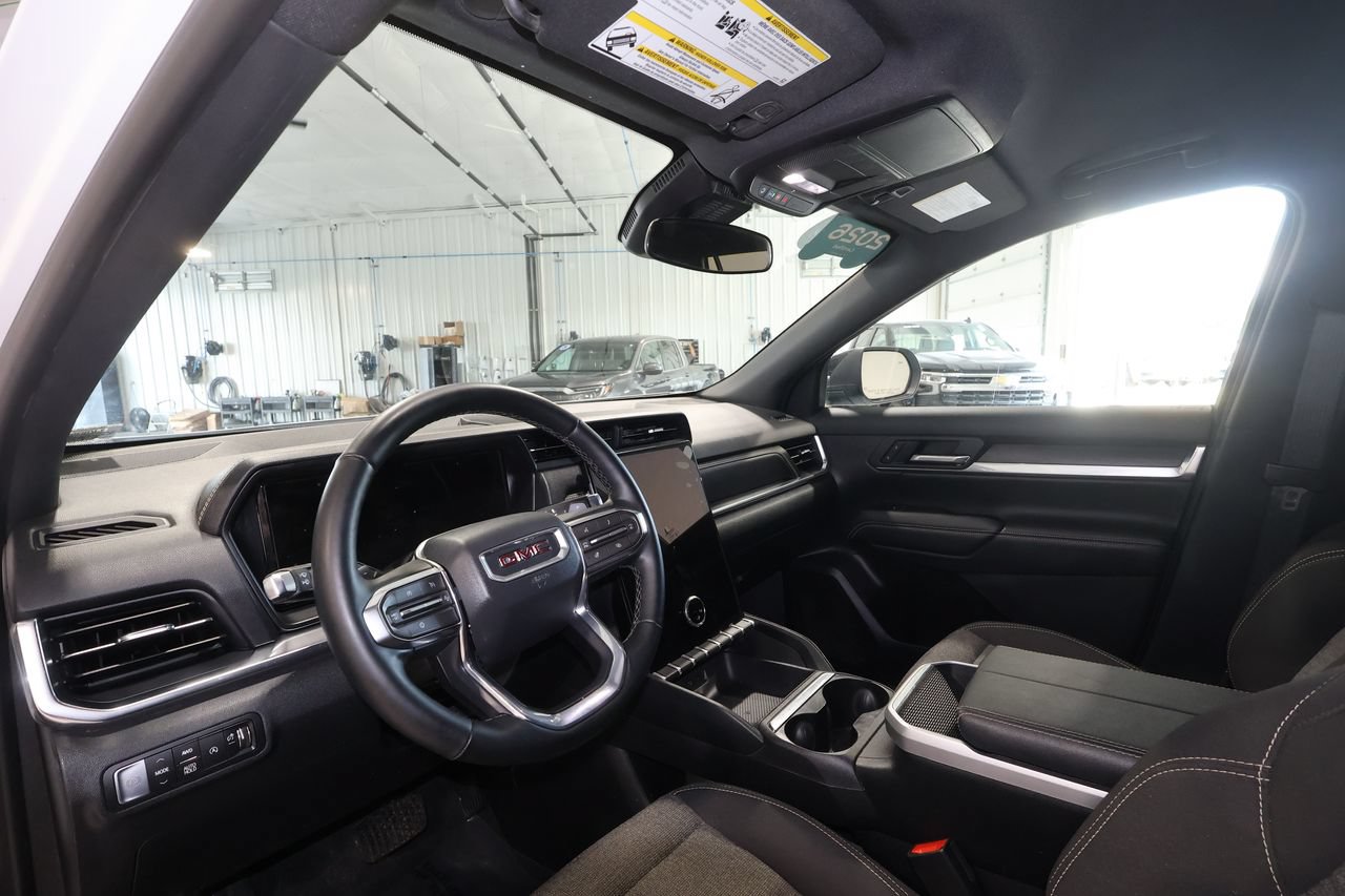 Certified 2026 GMC Terrain Elevation AWD/4WD image 9