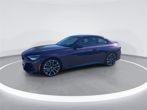 Used 2024 BMW 230i Coupe w/ M Sport Package image 4