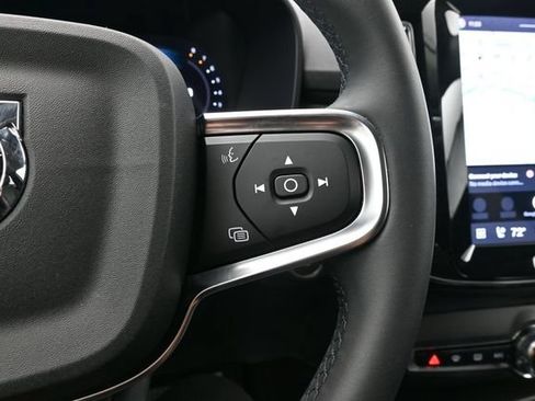Used 2023 Volvo XC40 B5 Ultimate w/ Protection Package Premier AWD/4WD image 25