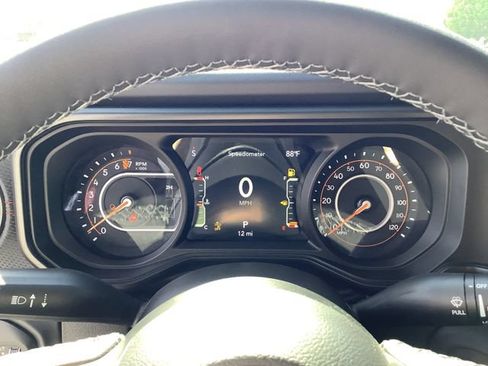 New 2026 Jeep Gladiator Rubicon AWD/4WD image 13