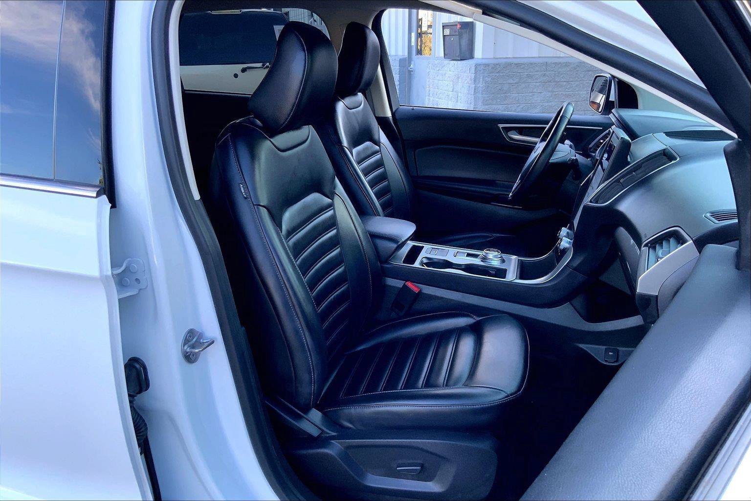 Used 2024 Ford Edge SEL AWD/4WD image 7