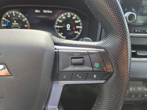 Used 2022 Mitsubishi Outlander SEL image 12