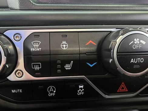 Used 2021 Jeep Wrangler Unlimited Sport AWD/4WD image 19