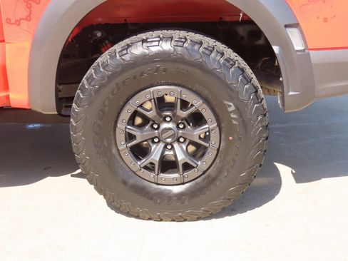 Certified 2021 Ford F150 Raptor w/ Raptor 37 Performance Package AWD/4WD image 17