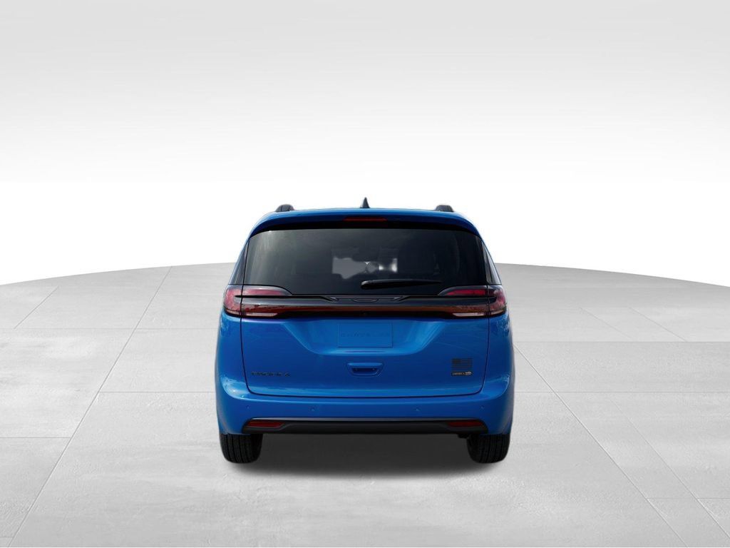 New 2027 Chrysler Pacifica Select FWD image 8