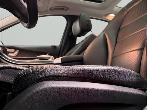 Used 2015 Mercedes-Benz C 300 4MATIC Sedan image 38