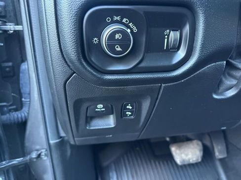 Used 2020 RAM 1500 Sport w/ Leather & Sound Group image 25