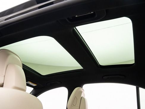 Used 2023 Mercedes-Benz C 300 C 300 image 18