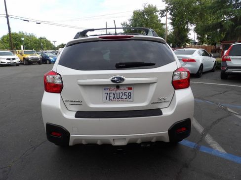 Used 2014 Subaru Crosstrek 2.0i Premium w/ Moonroof Package image 11