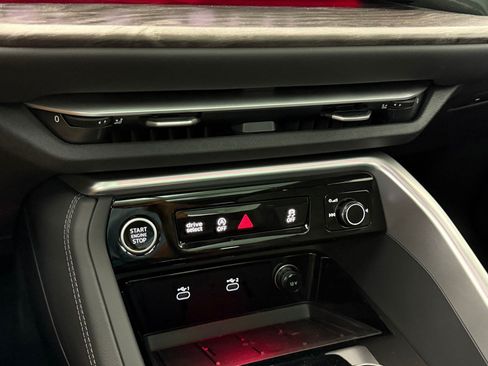 Certified 2025 Audi Q5 Premium w/ Convenience Package AWD/4WD image 29