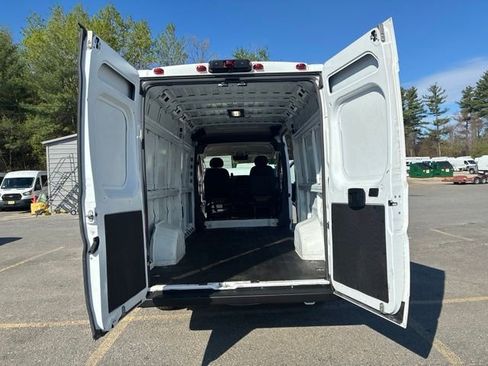 Used 2023 RAM ProMaster 3500 w/ Driver Convenience Group FWD image 12