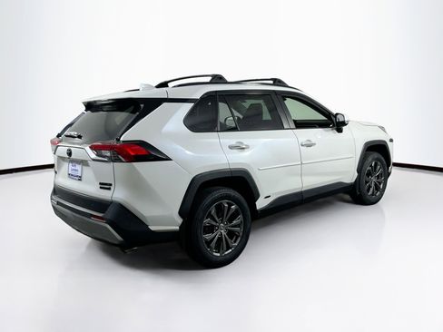 Used 2022 Toyota RAV4 Limited AWD/4WD image 5