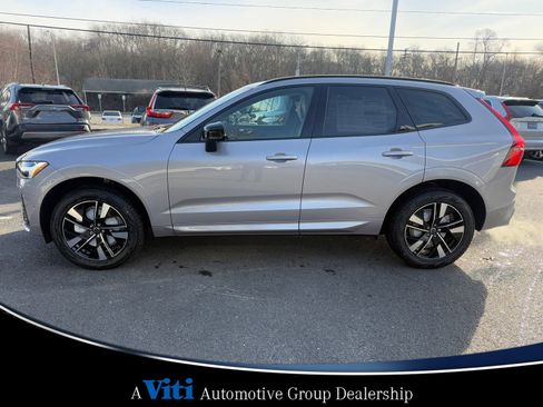 Used 2026 Volvo XC60 B5 Plus w/ Protection Package Premier image 5