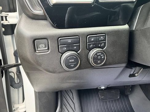 Used 2025 Chevrolet Silverado 2500 LT w/ Trail Boss Package AWD/4WD image 19