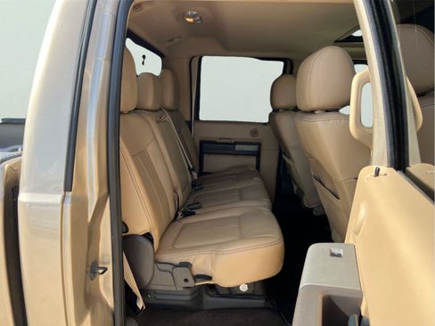 Used 2014 Ford F250 Lariat w/ Lariat Ultimate Package AWD/4WD image 27