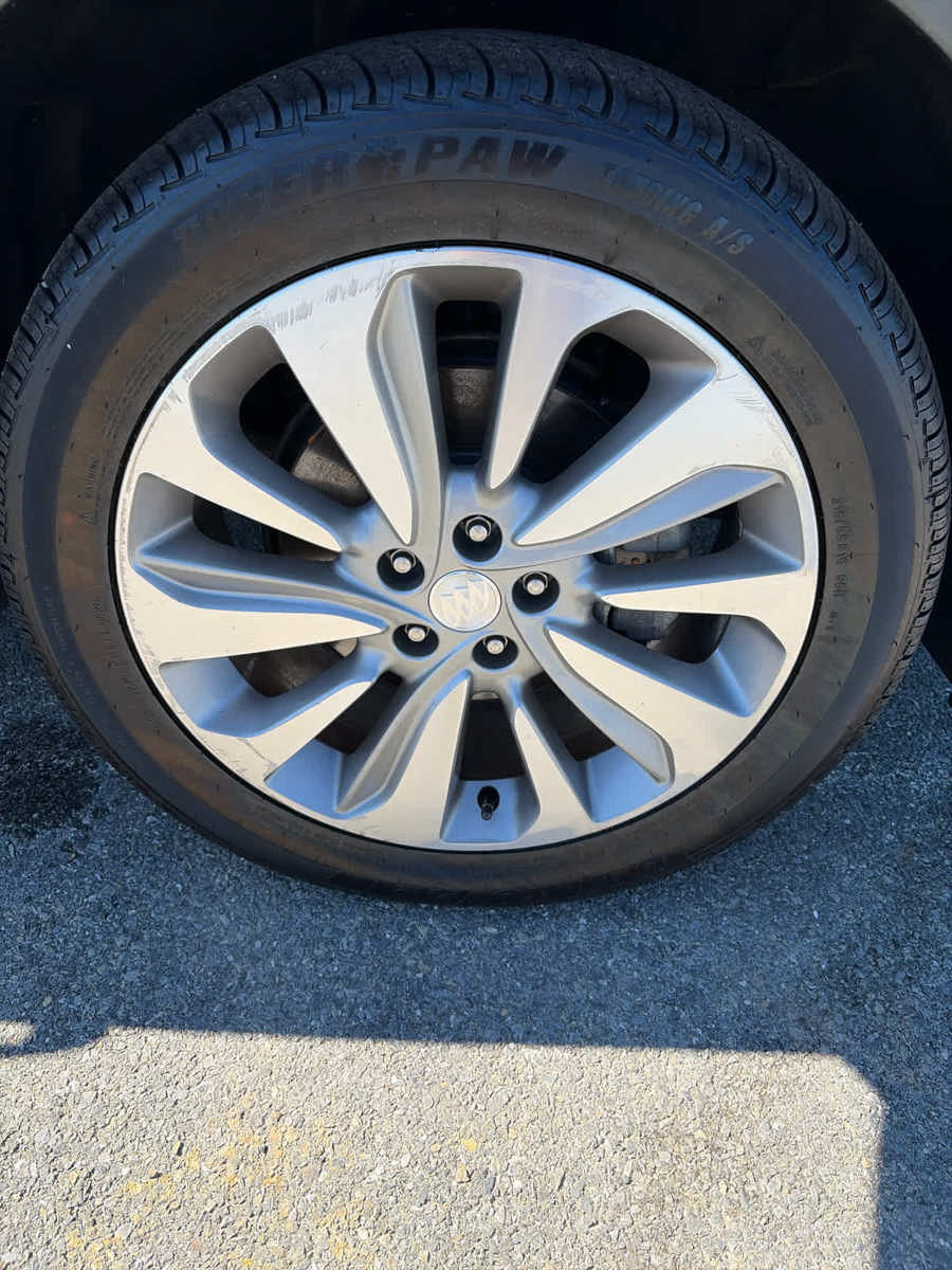 Used 2017 Buick Encore Preferred AWD/4WD image 15