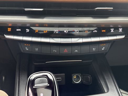 Used 2024 Cadillac XT4 Sport image 29