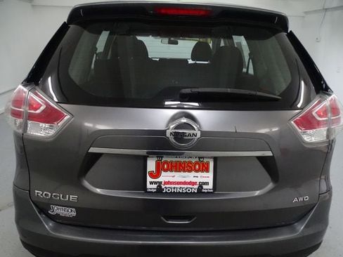 Used 2015 Nissan Rogue S AWD/4WD image 17