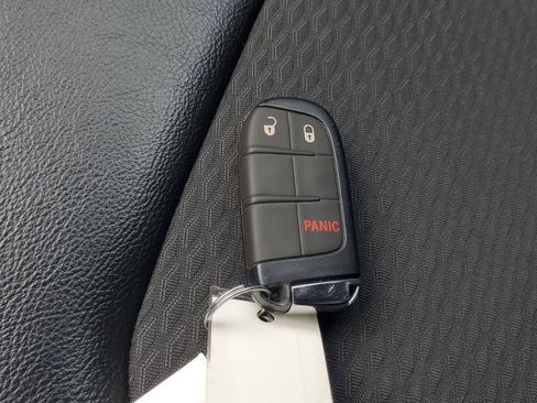 Used 2023 Jeep Compass Latitude AWD/4WD image 27