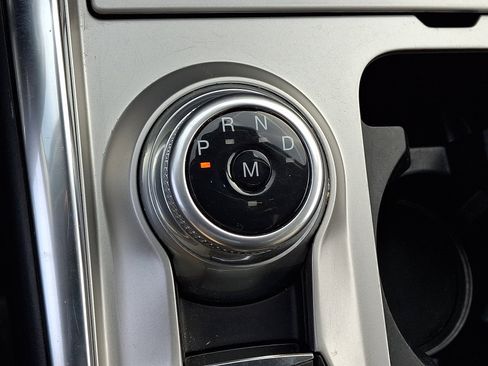 Used 2021 Ford Explorer Limited w/ Equipment Group 301A image 16