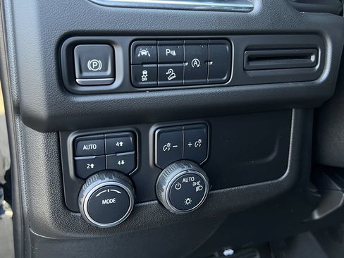 Used 2023 Chevrolet Tahoe Z71 AWD/4WD image 14