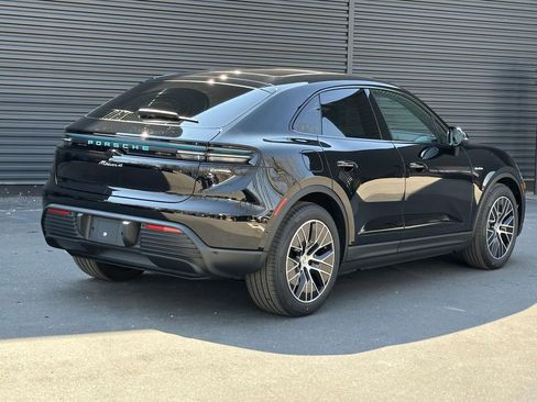 New 2026 Porsche Macan 4 Electric AWD/4WD image 5