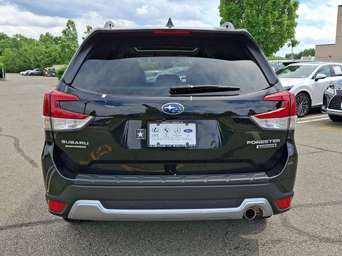 Used 2021 Subaru Forester Touring AWD/4WD image 5