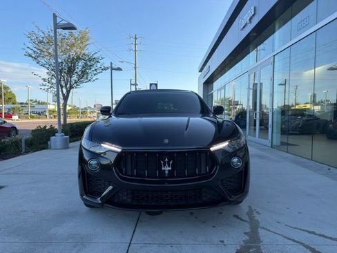 Used 2022 Maserati Levante Modena AWD/4WD image 15