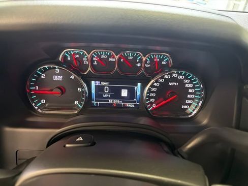 Used 2018 Chevrolet Suburban LT AWD/4WD image 22