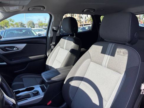 Used 2025 Chevrolet Blazer LT FWD image 30