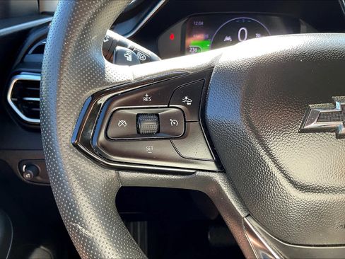 Certified 2023 Chevrolet Bolt EUV LT FWD image 17